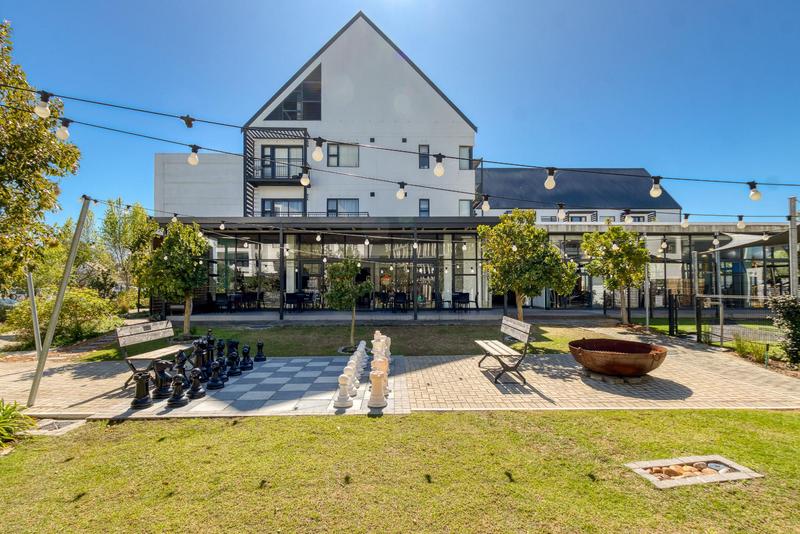 2 Bedroom Property for Sale in Paardevlei Western Cape